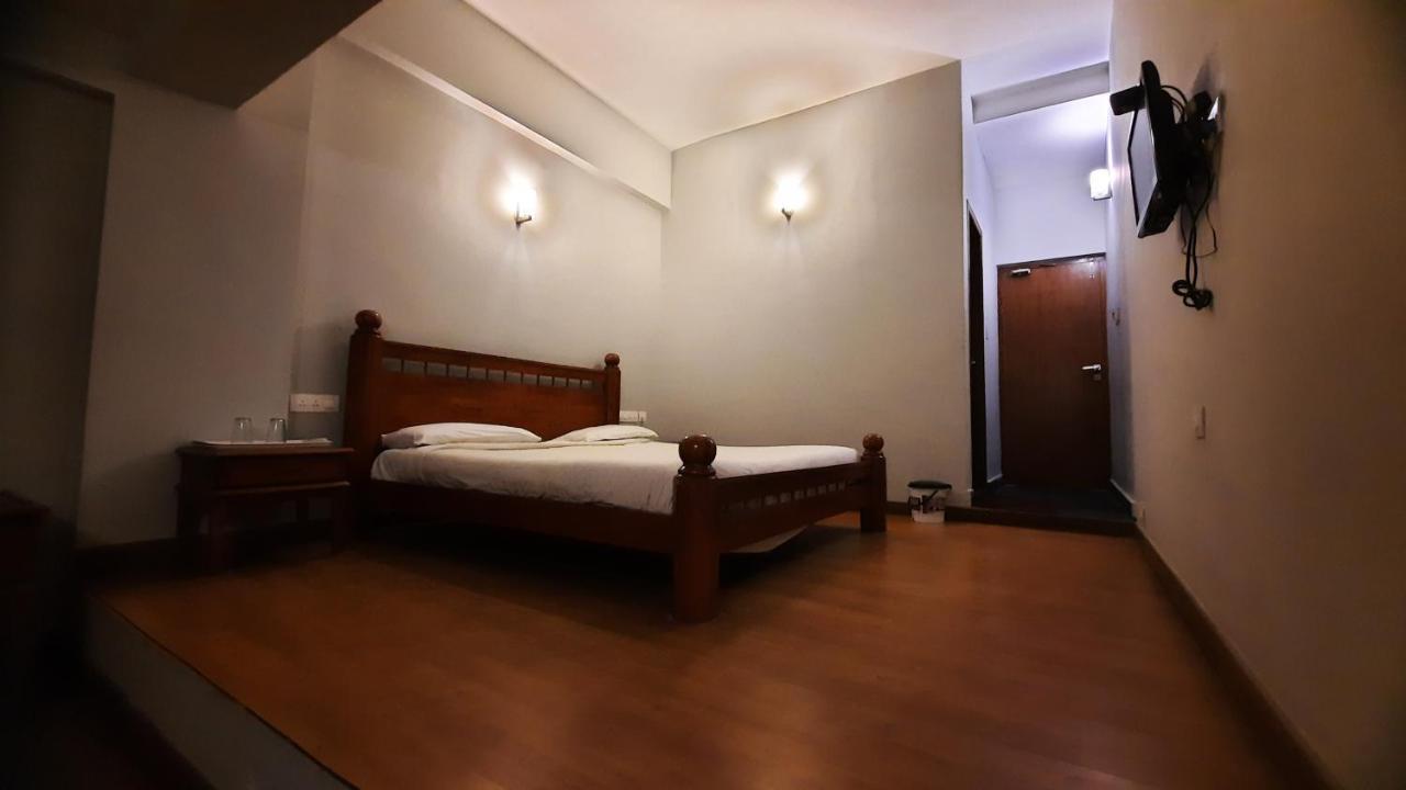 Raahat Inn קודאיקנאל מראה חיצוני תמונה