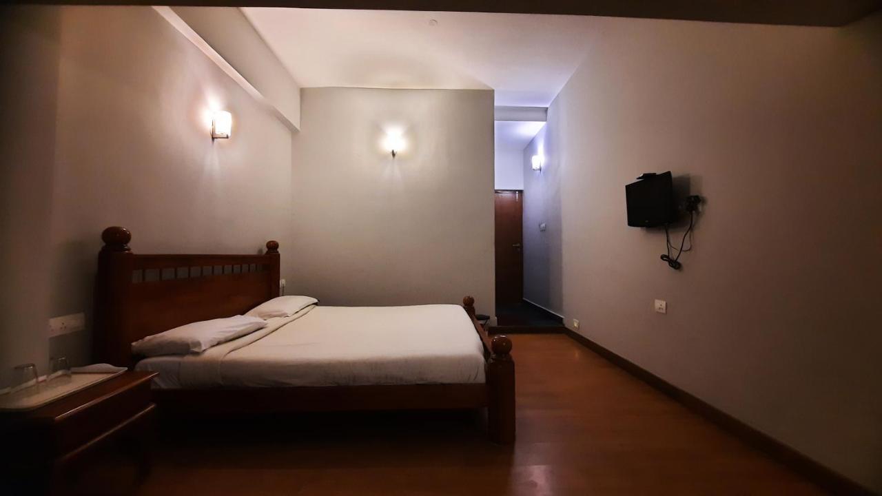 Raahat Inn קודאיקנאל מראה חיצוני תמונה
